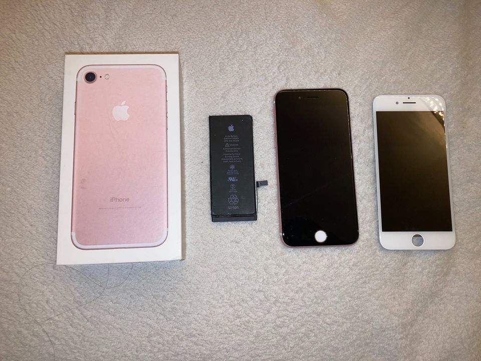 IPhone 7 32GB Roségold in Frankfurt am Main