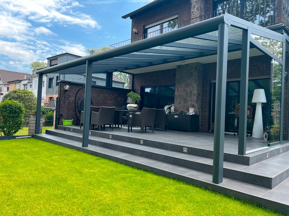 TERRASSENÜBERDACHUNG ALU PREMIUM ANTHRAZIT MIT 8MM VSG GLAS KLAR/FARBLOS in Gelsenkirchen