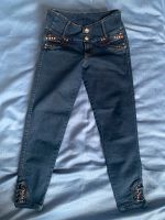 Hose skinny Jeans Damenhose Glitzer Sommerhose mit Details XS 34 Frankfurt am Main - Sachsenhausen Vorschau