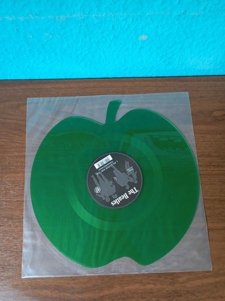 The Beatles – Love Me Do (Green Apple Picture Disc) in Paderborn