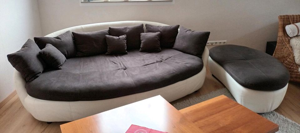 Große xxl mega ovale Lounge Couch Sofa Hocker Kissen braun beige in Stuttgart