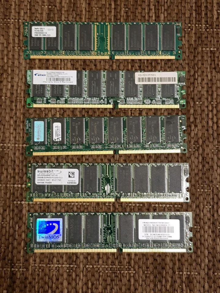 Retro Computing: 5 x 256 MB DDR1 RAM für PC's, getestet! in Kirn