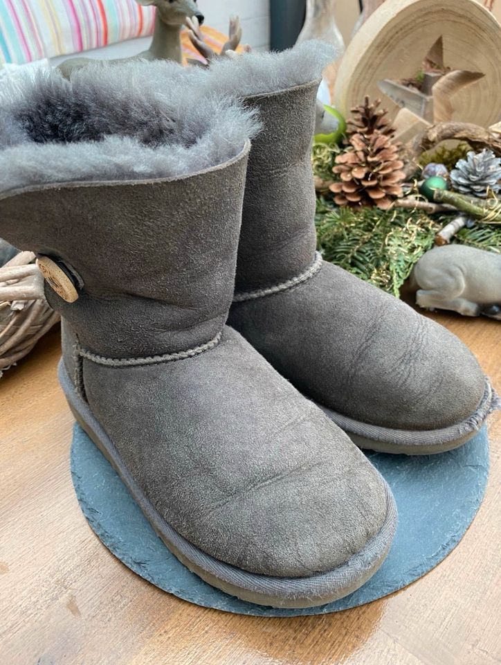 UGG Boots, Stiefel, Boots, grau, Größe 30 in Goch