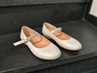 Ballerinas creme mit Glitzer. Gebrauchsspuren sichtbar. Baden-Württemberg - Walddorfhäslach Vorschau