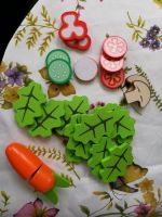Gemüse aus Holz für die Spielküche Nordrhein-Westfalen - Euskirchen Vorschau