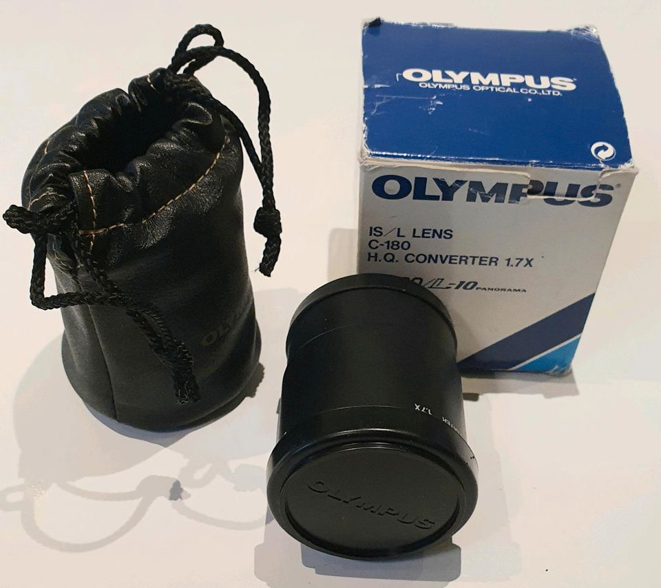 OLYMPUS IS 200 28-110 + OLYMPUS C-180 H.Q. Converter 1.7x in Hamburg