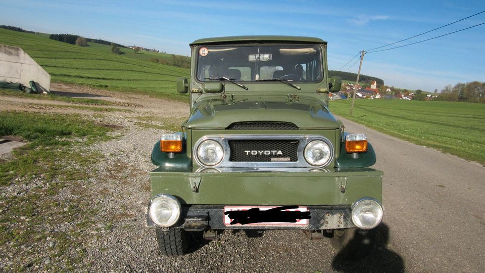 Toyota Landcruiser BJ40, im laufenden Zustand, zum restaurieren in Kempten