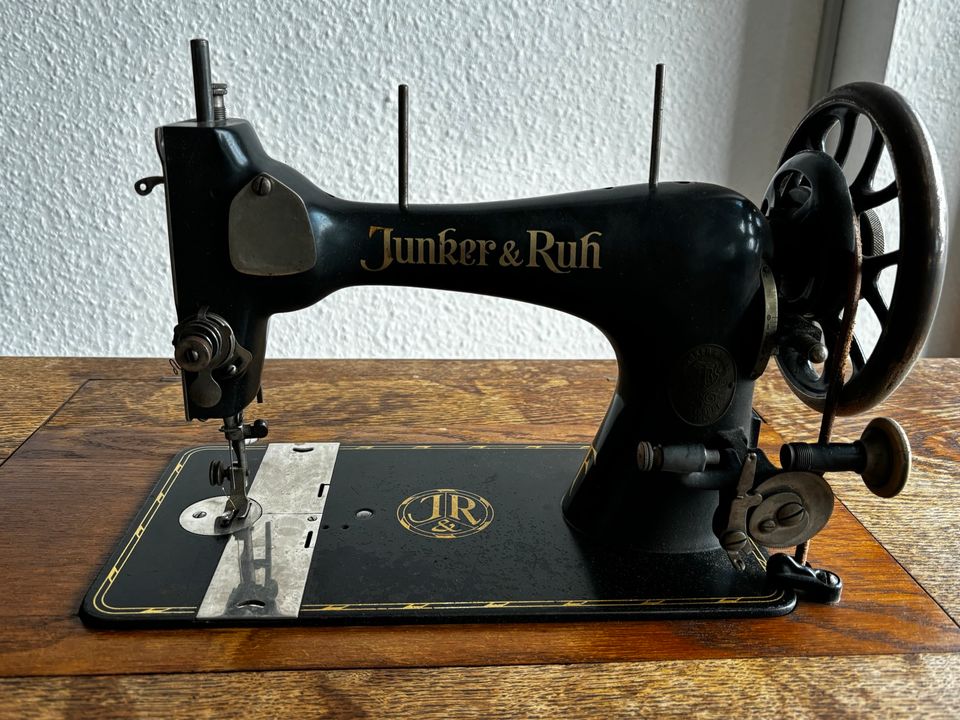 JUNKER & RUH Antike Nähmaschine in Stolberg (Rhld)
