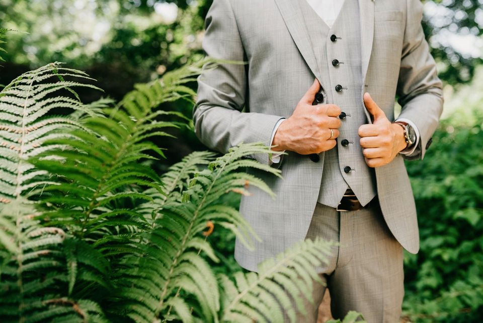 Hochzeitsanzug komplett hellgrau in Ebringen