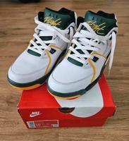 Nike Air Flight 89 Neu Größe 44 Köln - Bickendorf Vorschau