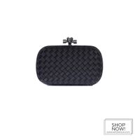 BOTTEGA VENETA KNOT CLUTCH HANDTASCHE AUS SEIDE IN SCHWARZ Hessen - Darmstadt Vorschau