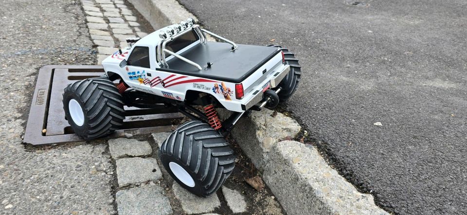 Monstertruck 1:8 in Neuburg a.d. Donau