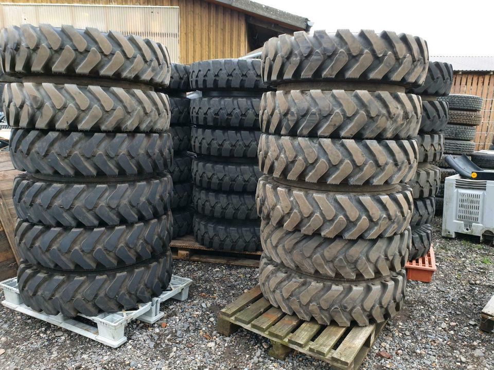 Radsatz 10.00-20 Neu Bagger Reifen Hitachi Cat Atlas Kumho Tiron in Schneverdingen