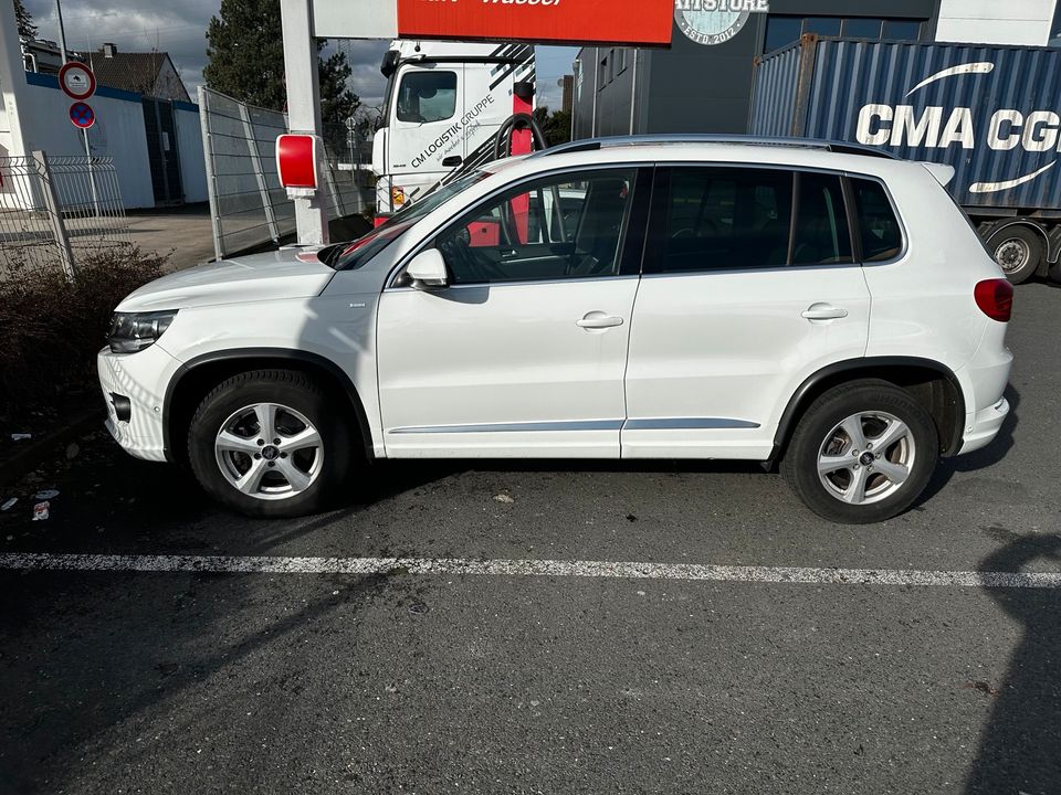 VW Tiguan R line 1.4 Tfsi in Kamen