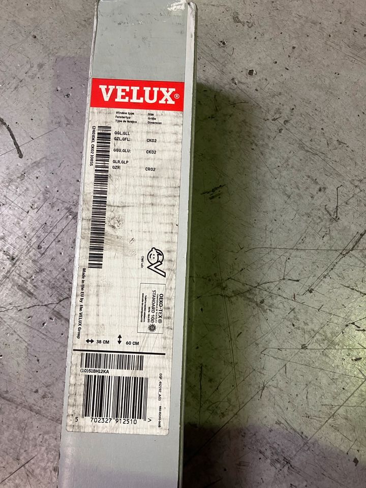 Velux Verdunklungs-Rollo manuell Uni Beige in Holzminden