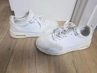 Komplett weiße Nike Sneakers Turnschuhe Bayern - Eichenau Vorschau