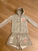 Superdry Set aus Hoodie und Shorts in hellgrau, Gr. S/36 München - Thalk.Obersendl.-Forsten-Fürstenr.-Solln Vorschau