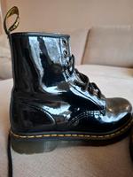 Top Dr Martens Schwarz Lack Schuhe Stiefel EU 38 Hamburg - Bergedorf Vorschau