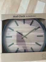 Neue Wanduhr mit schönem Holzdesign Bayern - Gersthofen Vorschau