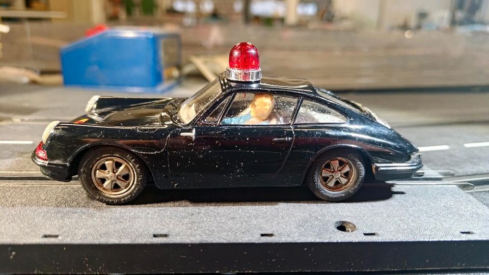 Carrera Universal Porsche 911 Manhattan Police #40429 in Itzehoe