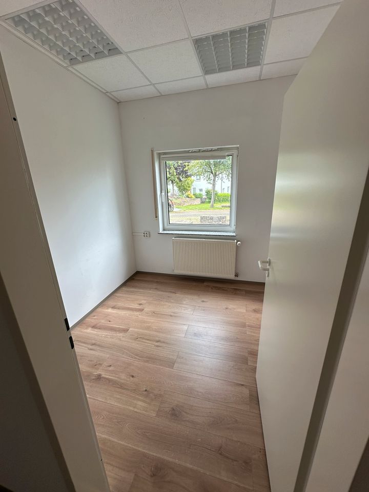 Büro / Gewerberaum / Gewerbe / Nagelstudio in Blankenrath