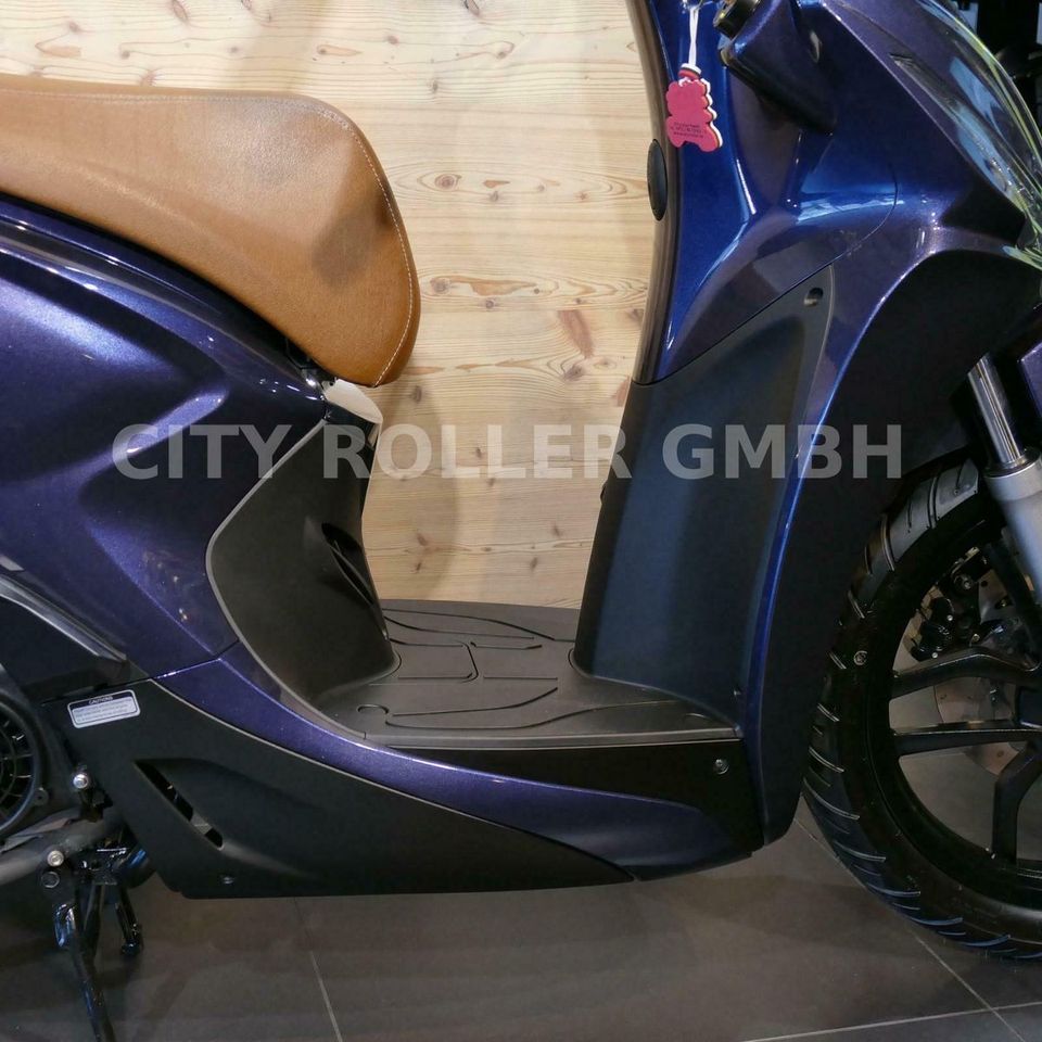 Kymco NEW PEOPLE S E4 ABS in Stuttgart