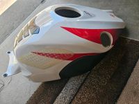 Honda 1000rr Sc59 original Tankverkleidung HJC Niedersachsen - Bad Pyrmont Vorschau