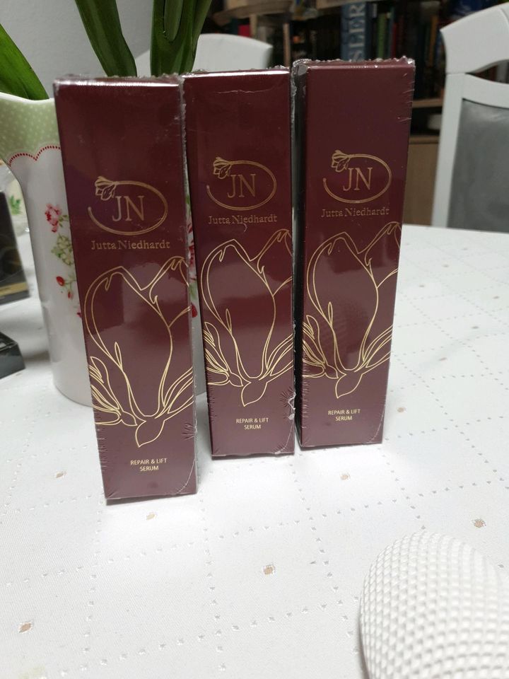 3x Jutta Niedhardt Repair & Lift Serum 50ml in Frankenhardt