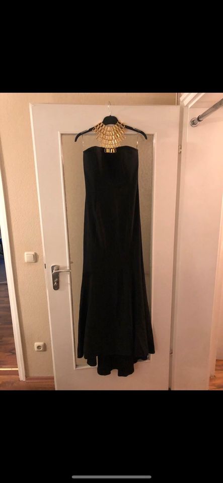 Abendkleid schwarz in München