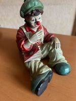GILDE Clown Figur sitzend mit Rucksack Hessen - Bruchköbel Vorschau