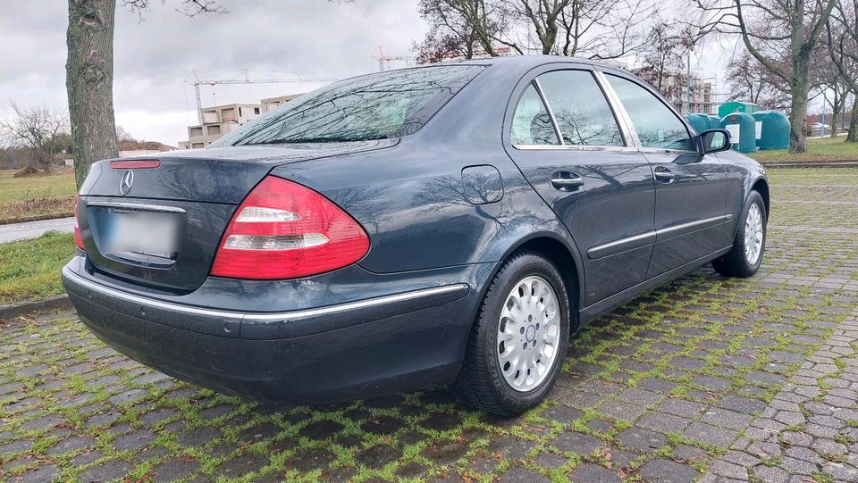 Mercedes-Benz W211 200 Kompressor in Karlsdorf-Neuthard