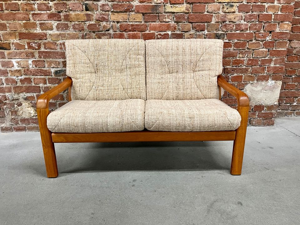 Teak Sofa Couch Danish Design 60er Vintage Mid Century in Berlin