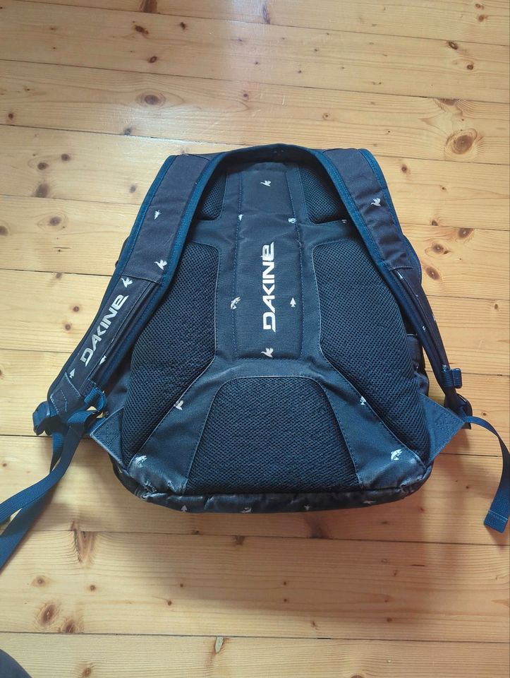 Rucksack Dakine blau Laptop in Osnabrück