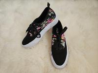 Plateau Sneakers von Fila mit floralem Design Bayern - Karlstein Vorschau