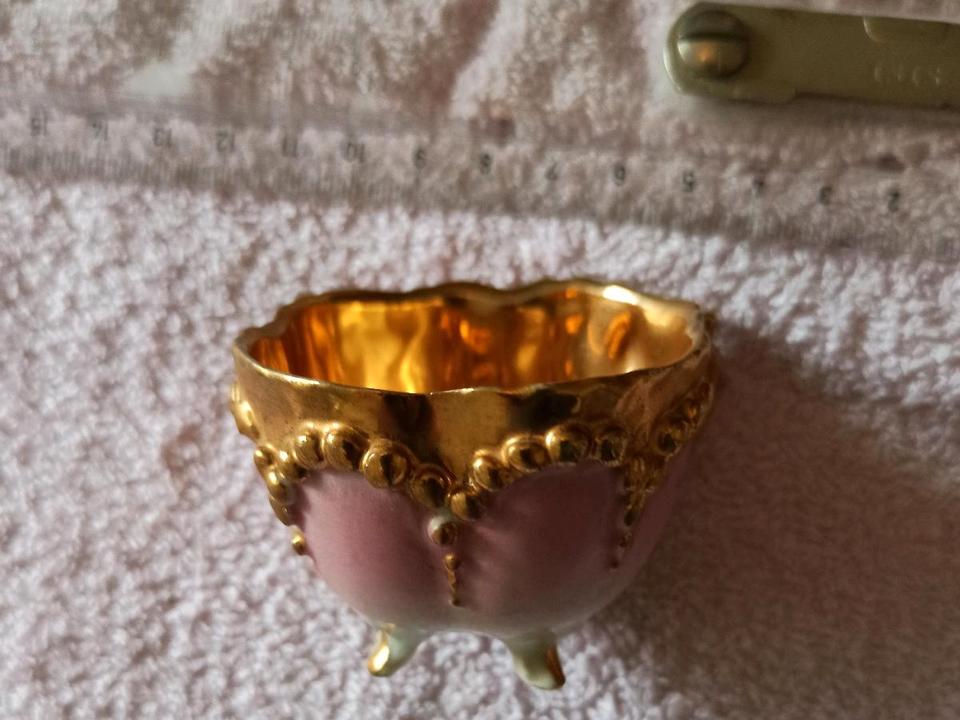 Mokkatasse rosa goldfarben Einzelstück gebraucht in Pöttmes