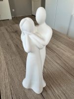Skulptur Paar "Zweisamkeit" Keramik weiß Höhe 30cm modern Gilde Hessen - Hanau Vorschau