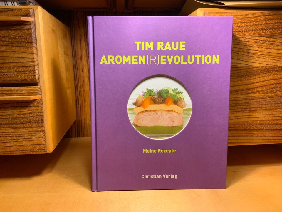 AROMEN{R}EVOLOTION von Tim Raue signiert und unsigniert in Wanderup