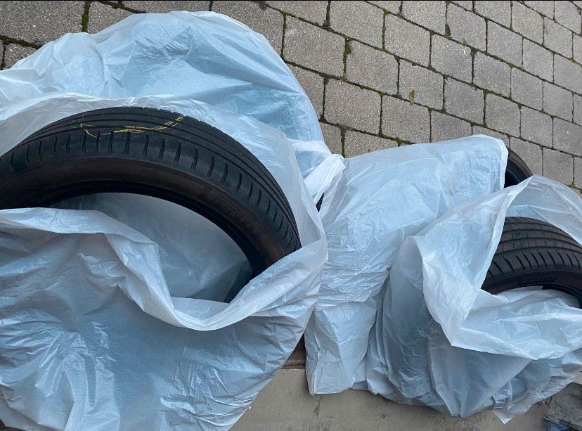 Sommerreifen pirelli 225/45 R18 95Y 245/40/R18 97 reifen Mercedes in Pleidelsheim