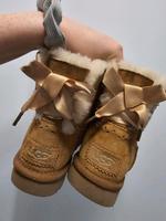 ugg boots bailey bow Nordrhein-Westfalen - Stadtlohn Vorschau