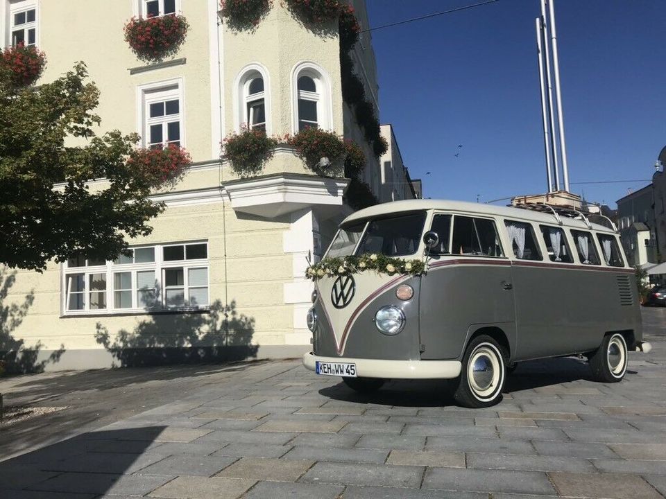 Hochzeitsauto T1 mieten VW Bulli Oldtimer Brautauto Grau in Herrngiersdorf