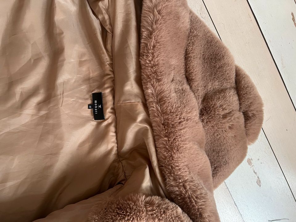 monari Weste Webpelz Fake fur Gr. 40 camel beige in Salzgitter