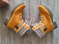 NEU! Damen Winterstiefeletten Gr. 40 gelb gefüttert OVP Brandenburg - Peitz Vorschau
