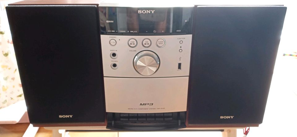 Sony Micro Hi-Fi Anlage CMT-EH25 in Schiffdorf