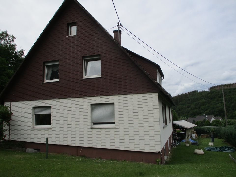 Schönes 2 Familien Haus mit großem Grundstück in Wilnsdorf Gernsdorf zu