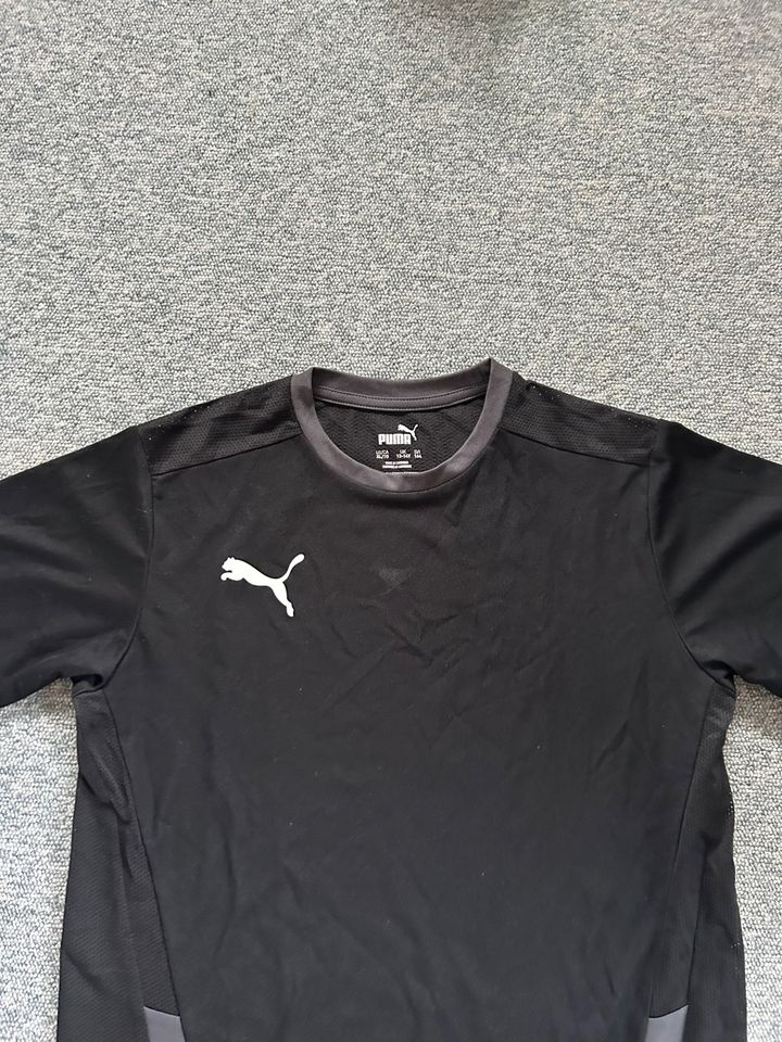 Adidas & Puma Shortshirt Kurz Jungen/Mädchen Schwarz Gr. 164 in Düsseldorf