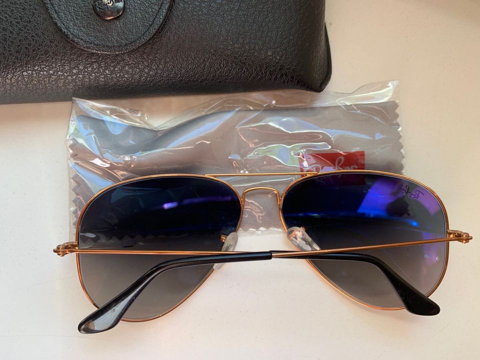 RAY BAN RB3025 AVIATOR CLASSIC mit Etui *NEUWERTIG* in Berlin