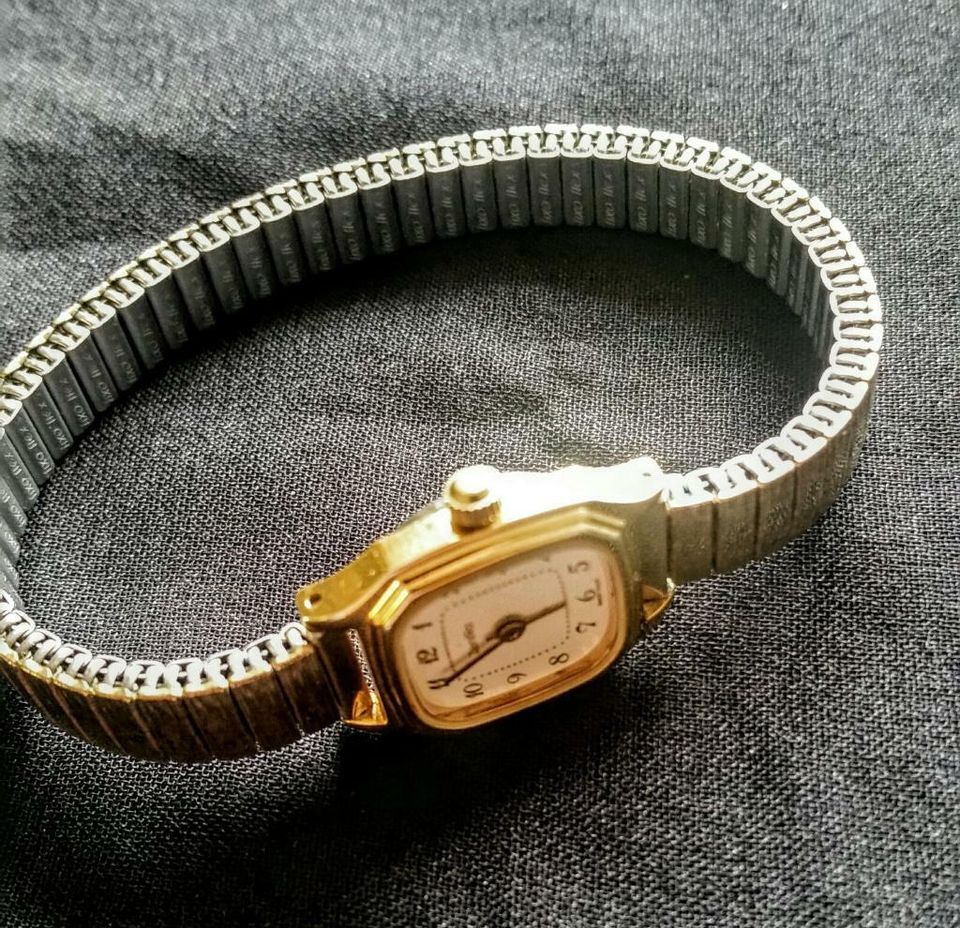 ZentRa Quartz Damen-Uhr vergoldet (Swiss Made) TOP Zustand! in Wurmannsquick