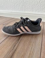 Adidas Grau mit Rosa Gr 38 Wuppertal - Oberbarmen Vorschau