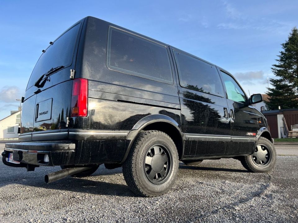 Chevrolet ASTROVAN 4.3 V6 2WD LT TÜV NEU EIN TOLLES AUTO ! in Schömberg b. Württ