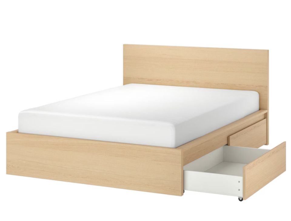 Malm Bett von Ikea in Neuss